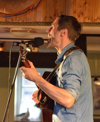 Simon Kempston